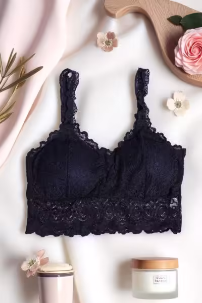 Elegant Black Lace Bralette - Free Size