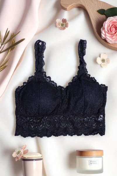 Elegant Black Lace Bralette - Free Size
