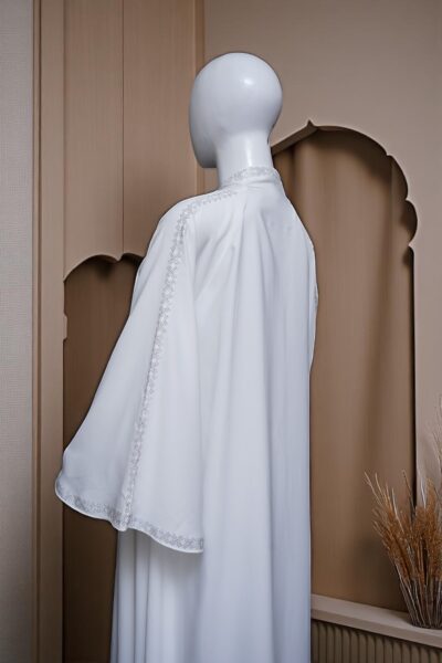 White Embroidered Grace Abaya - Image 3